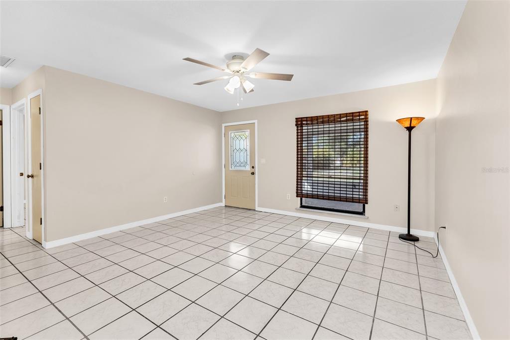 2209 Woodmere Road Venice, FL 34293 - Photo 5 of 32