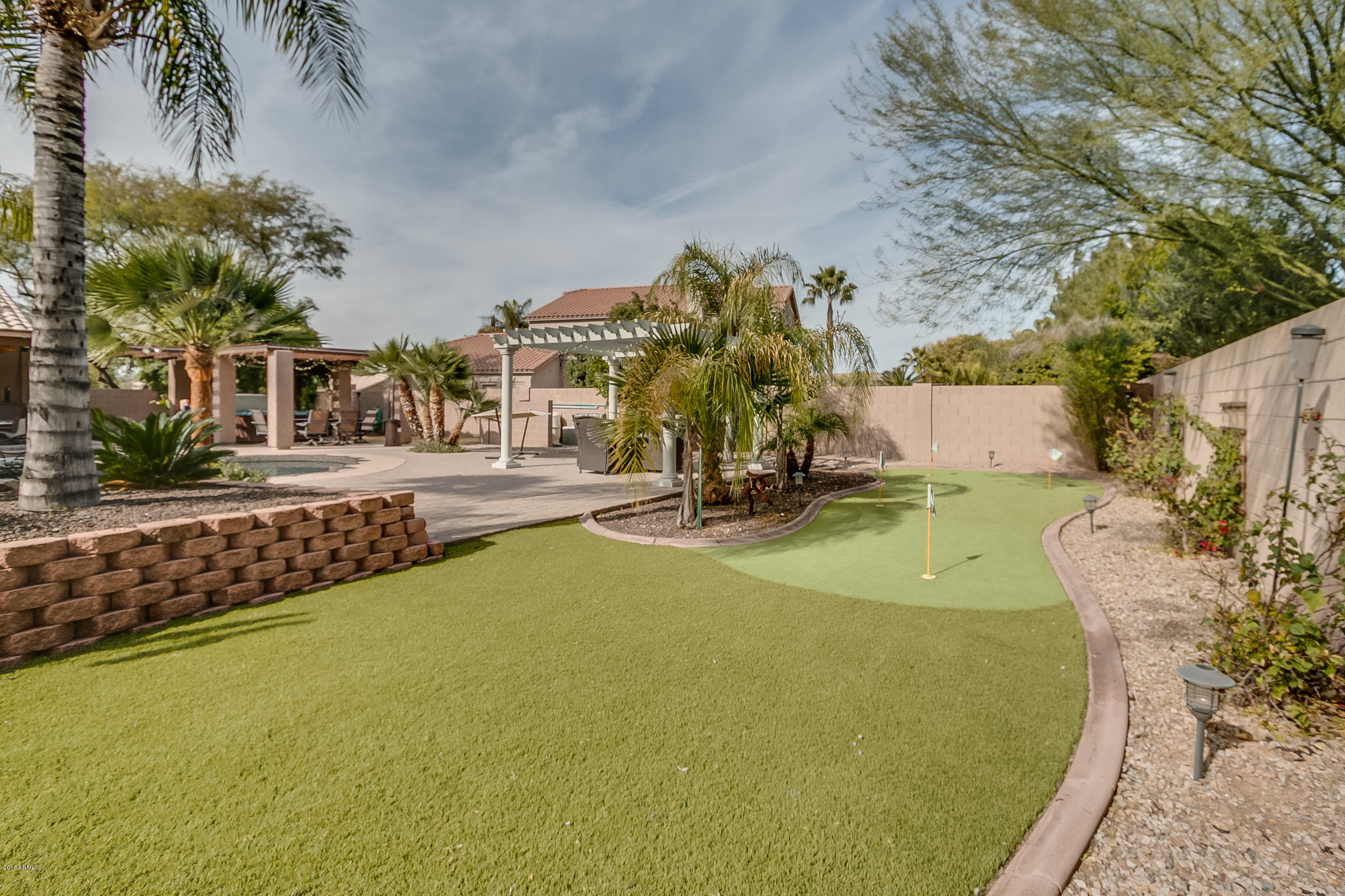 1075 North Poinciana Road Gilbert, AZ 85234 - Photo 28 of 29 Putting Green 31