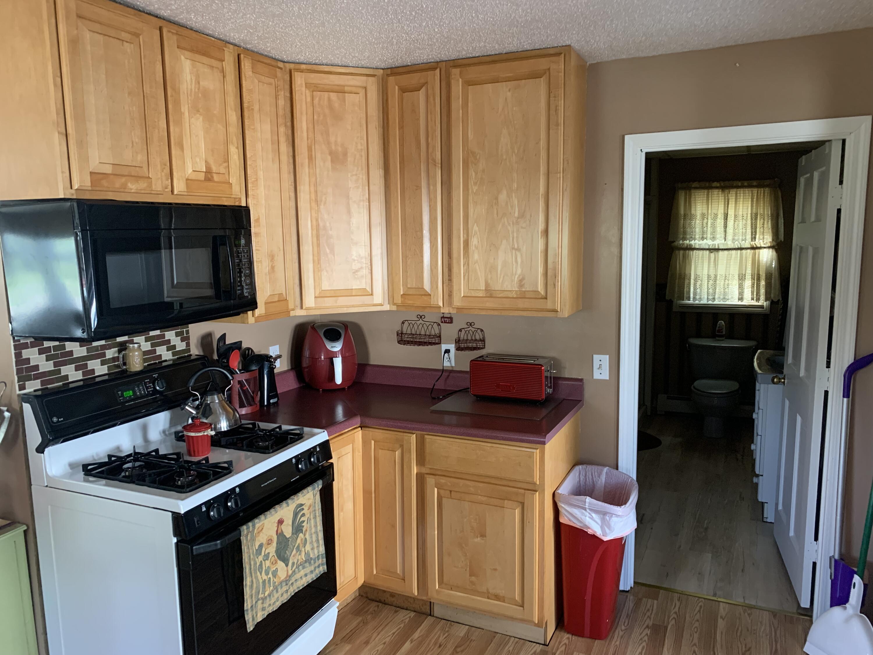68 Congress Street Millinocket, ME 04462 - Photo 14 of 40 764230C5-0AA6-454D-A743-FB84DF5724D3