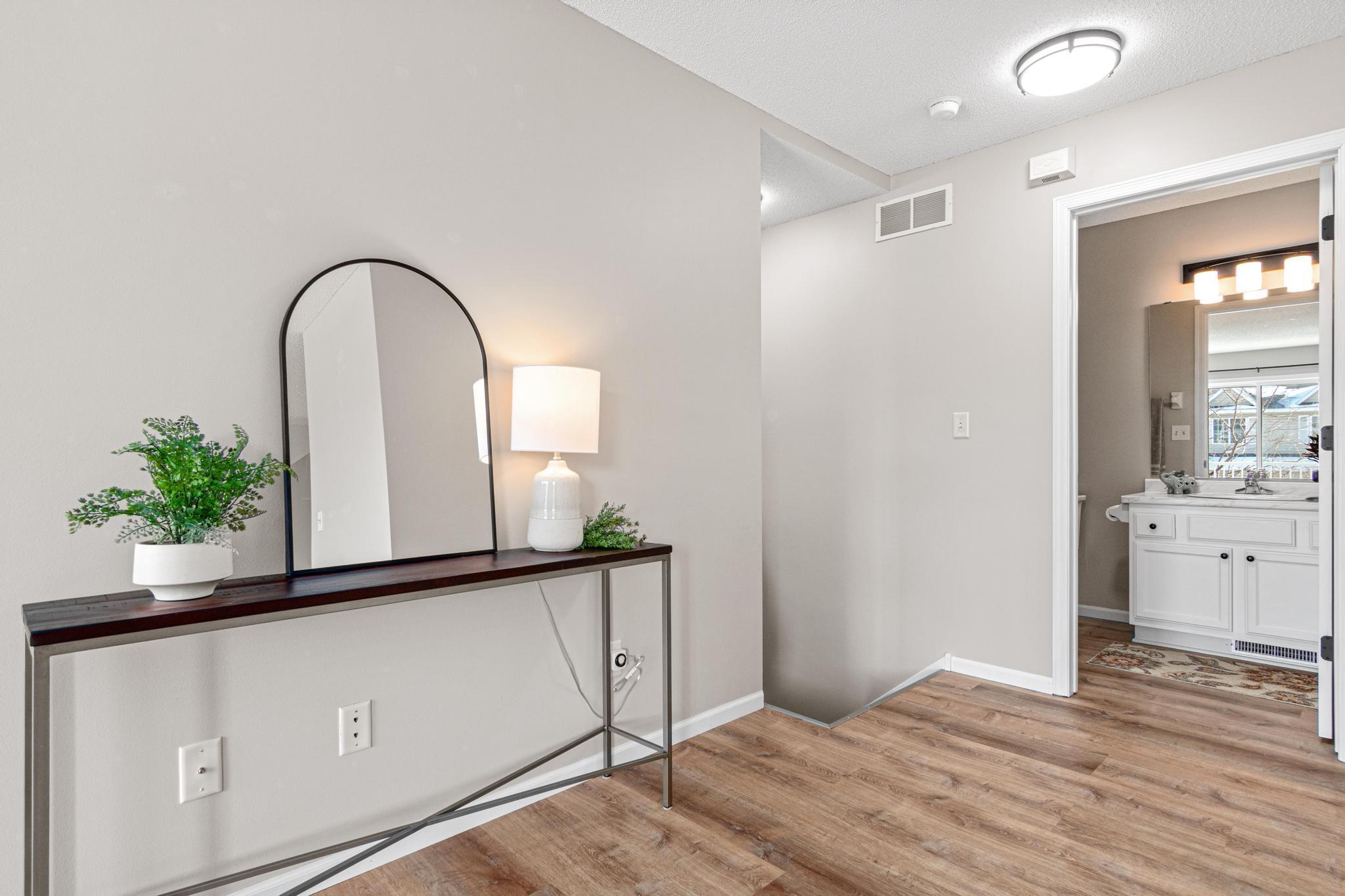 1579 County Rd D East, Unit C Maplewood, MN 55109 - Photo 11 of 25