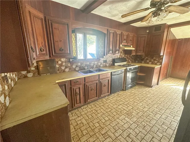 $399,000 | 16 Shaw Avenue, Johnston, RI 02919