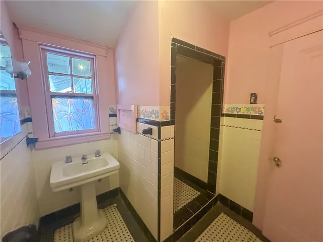 $399,000 | 16 Shaw Avenue, Johnston, RI 02919