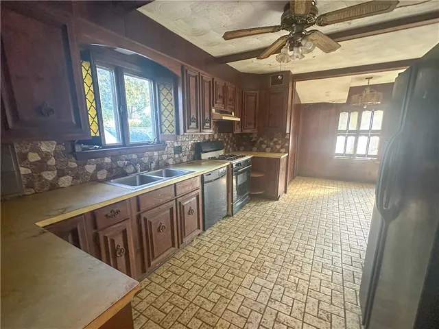 $399,000 | 16 Shaw Avenue, Johnston, RI 02919