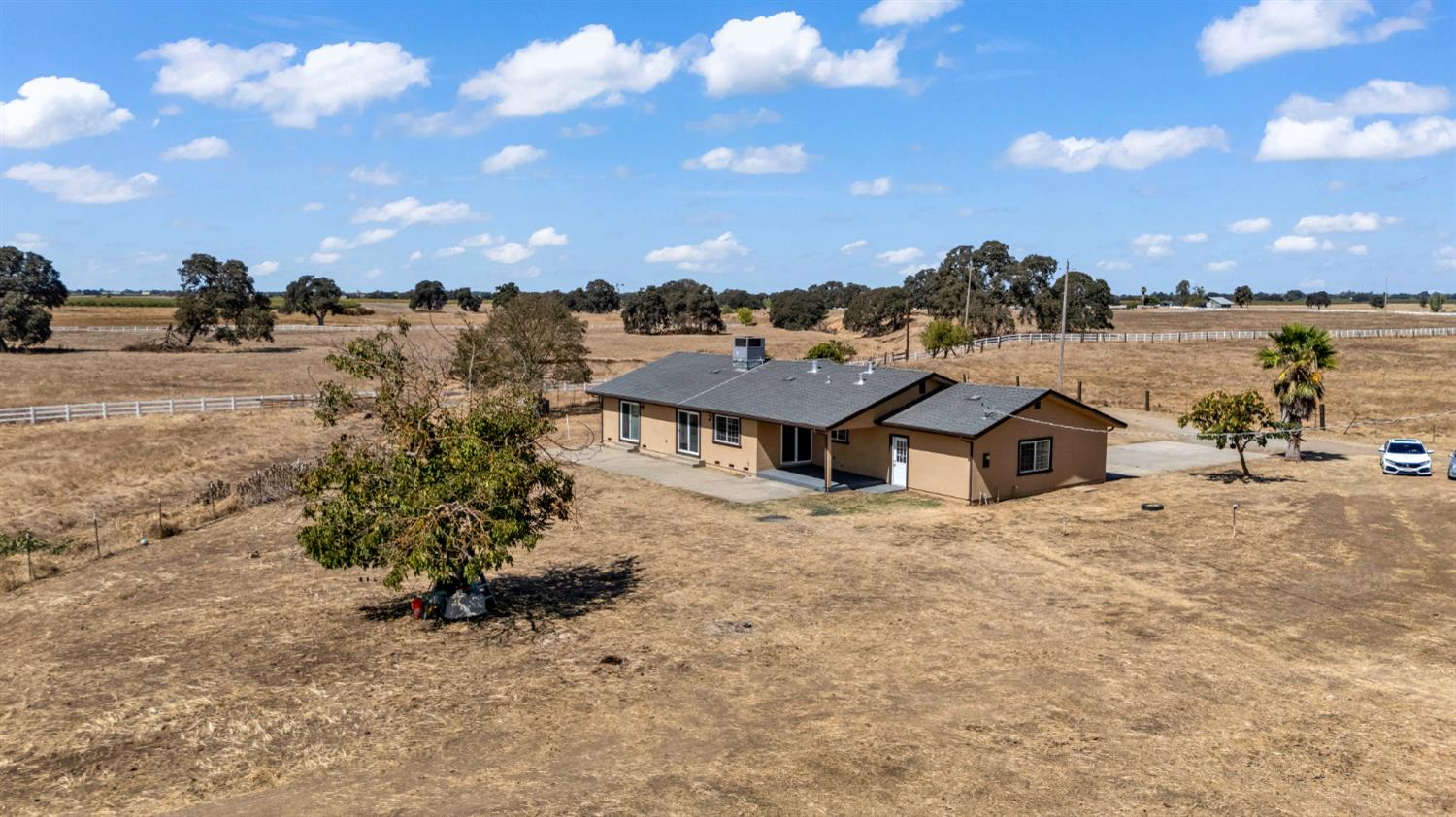 14694 Liberty Road Acampo, CA 95220 - Photo 1 of 22 Gallery Image 1