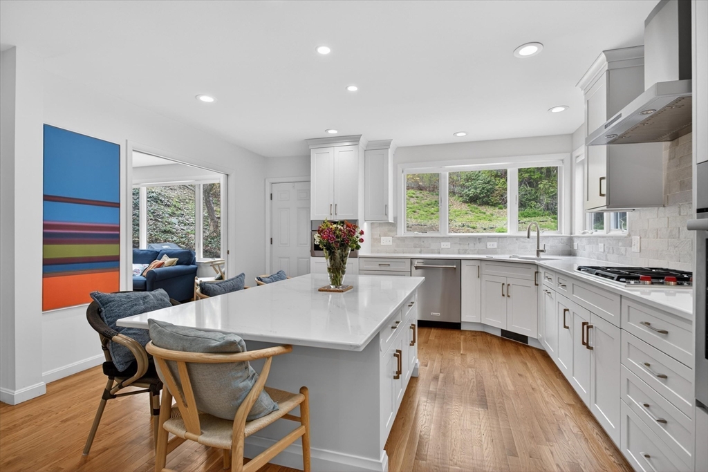 76 Goodnough Road Brookline, MA 02467 - Photo 10 of 36