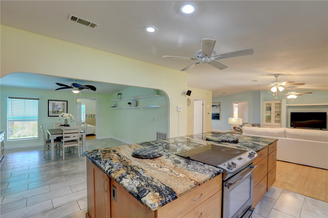 1047 Sebastian Road Barefoot Bay, FL 32976 - Photo 11 of 36 Gallery Image 11