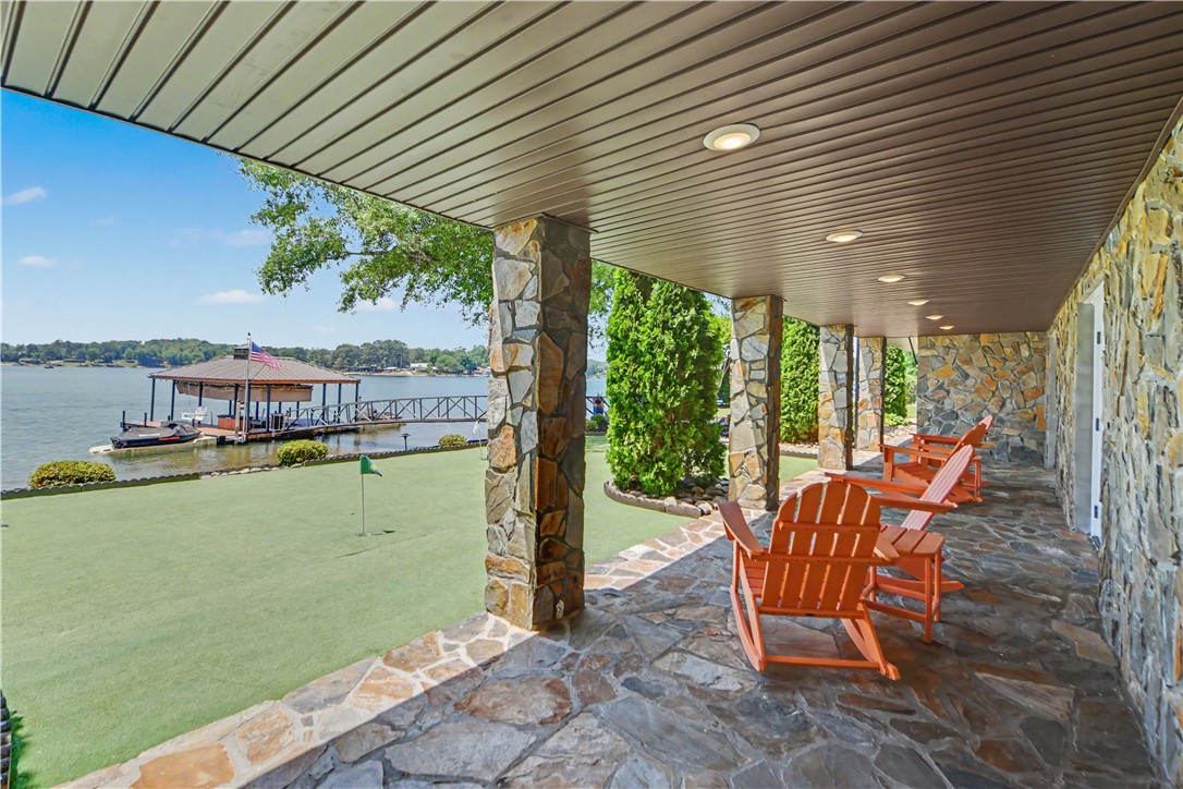 190 Walker Point Seneca, SC 29672 - Photo 40 of 50 Terrace patio
