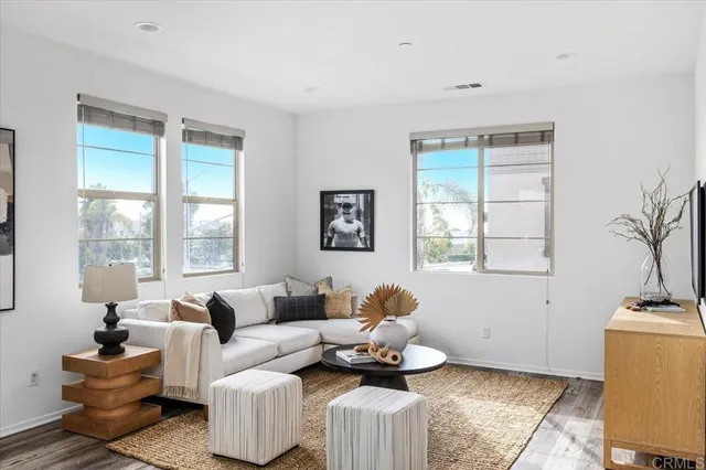 $850,000 | 1267 Via Lucero, Oceanside, CA 92056