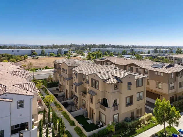 $850,000 | 1267 Via Lucero, Oceanside, CA 92056