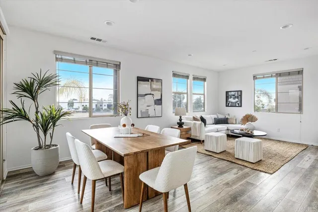 $850,000 | 1267 Via Lucero, Oceanside, CA 92056