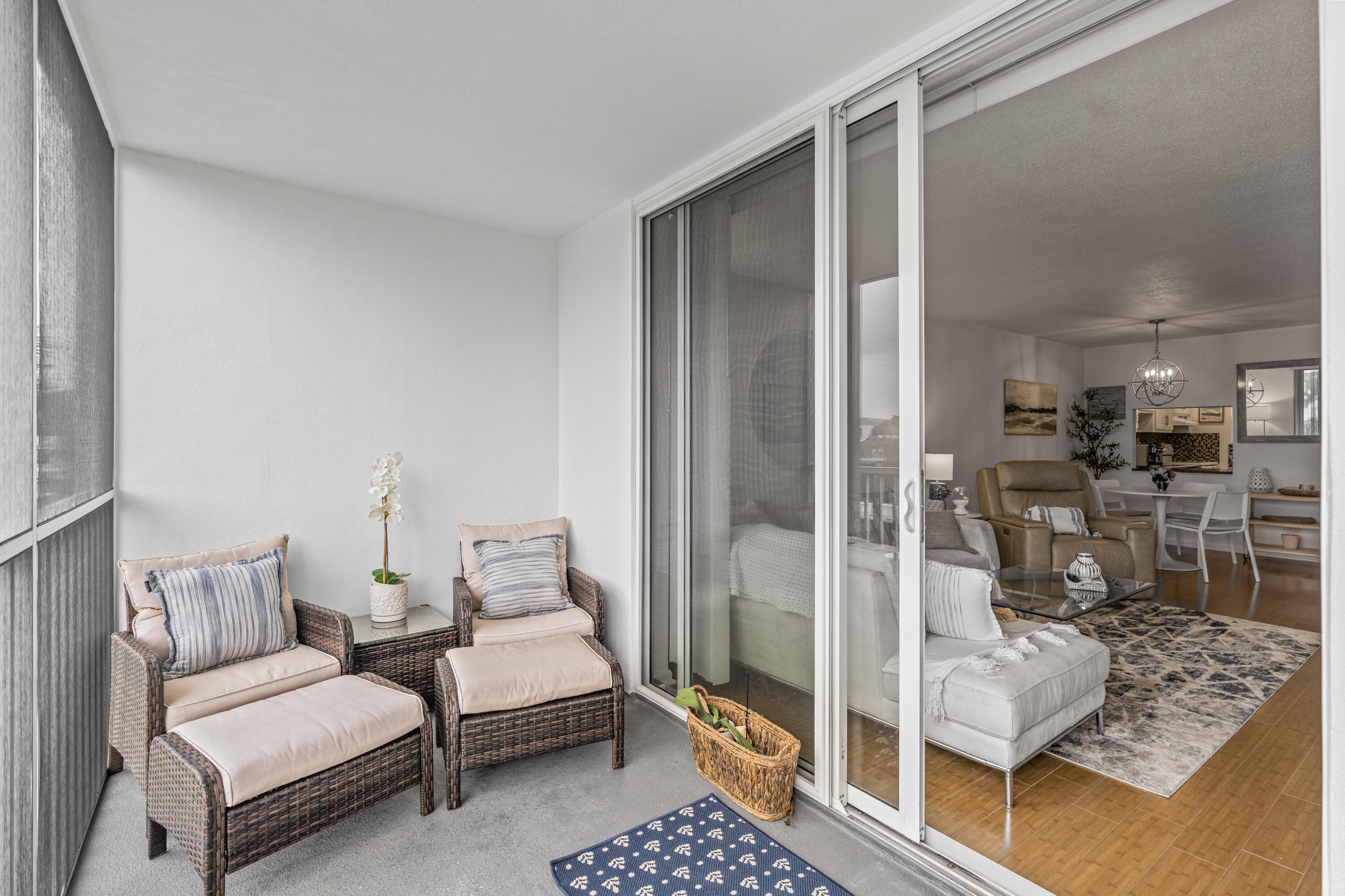 750 Northeast Spanish River Boulevard, Unit 2040 Boca Raton, FL 33431 - Photo 31 of 40 a living room with furniture