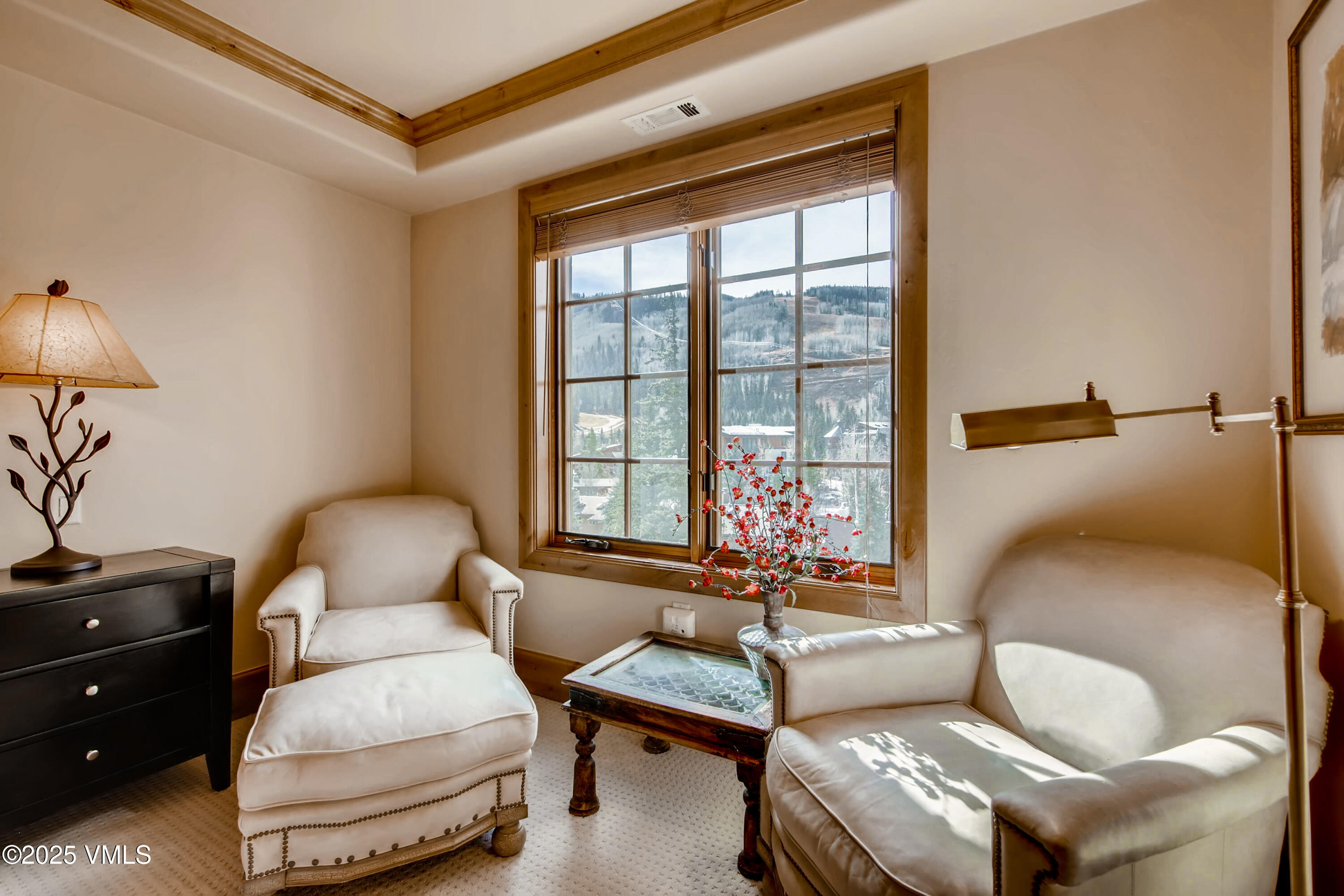 434 South Frontage Road East, Unit 403 Vail, CO 81657 - Photo 13 of 34 434 Frontage Road Apt 403 Vail-print-014