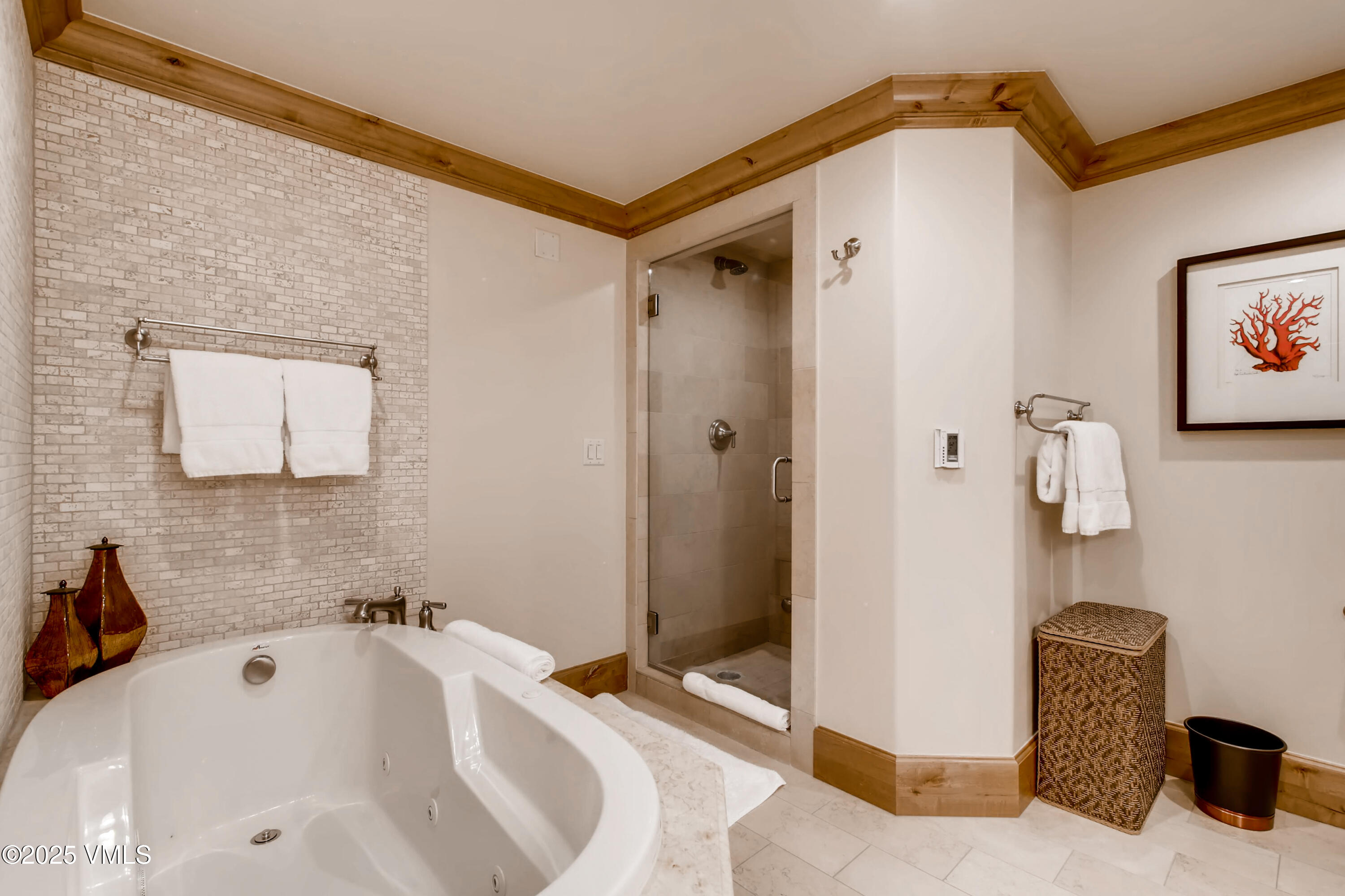 434 South Frontage Road East, Unit 403 Vail, CO 81657 - Photo 15 of 34 434 Frontage Road Apt 403 Vail-print-016