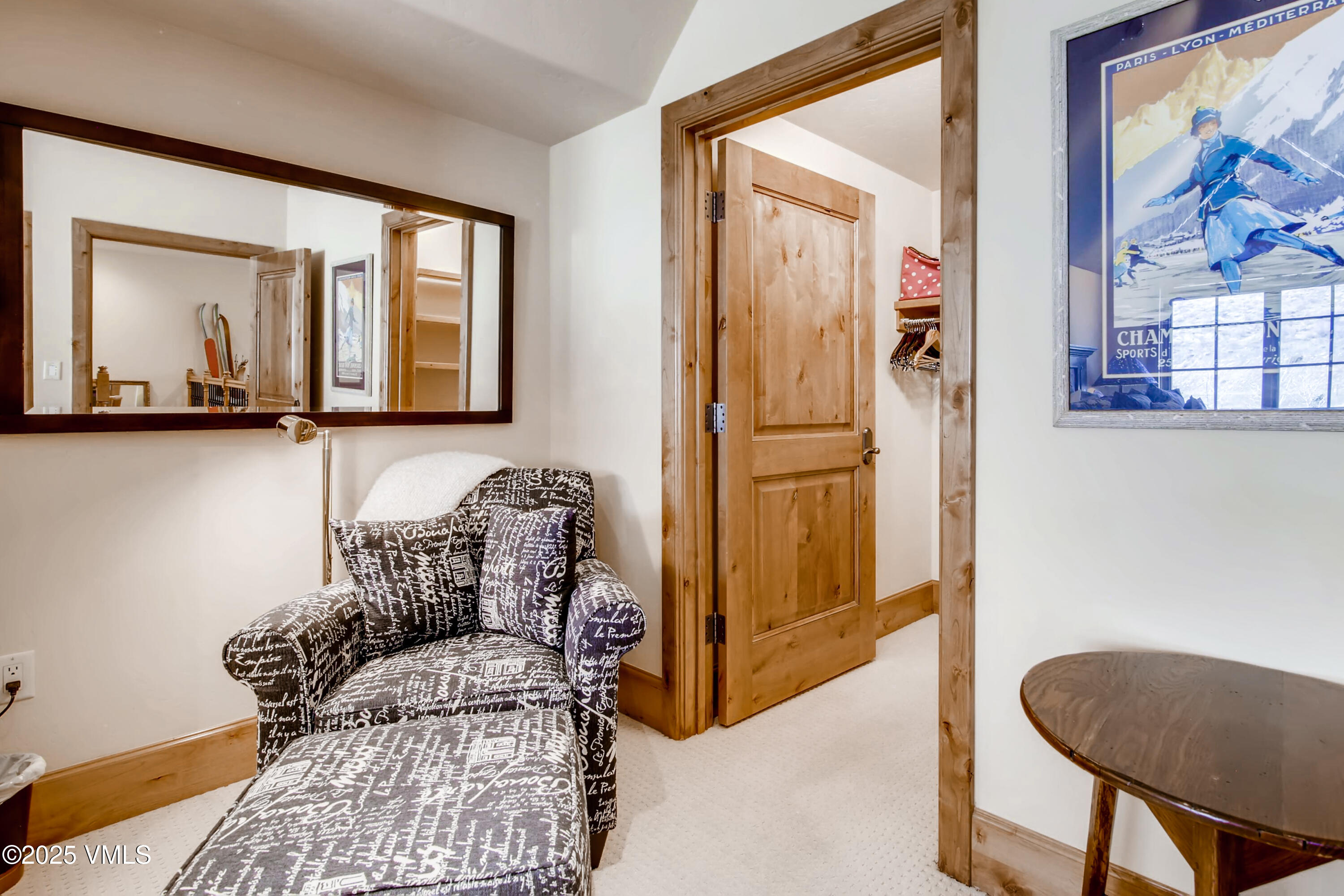 434 South Frontage Road East, Unit 403 Vail, CO 81657 - Photo 24 of 34 434 Frontage Road Apt 403 Vail-print-025