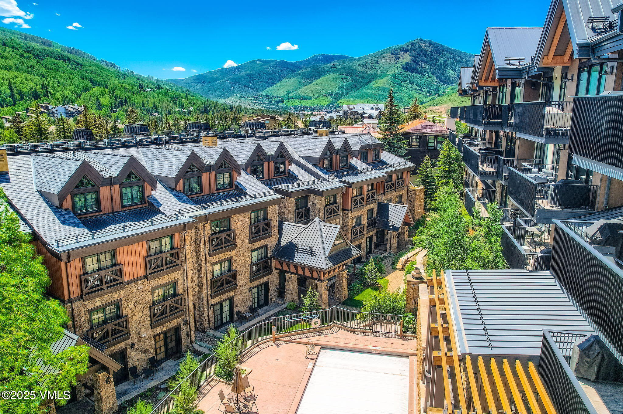 434 South Frontage Road East, Unit 403 Vail, CO 81657 - Photo 28 of 34 434 S Frontage Rd E Unit #403 - MLS Size