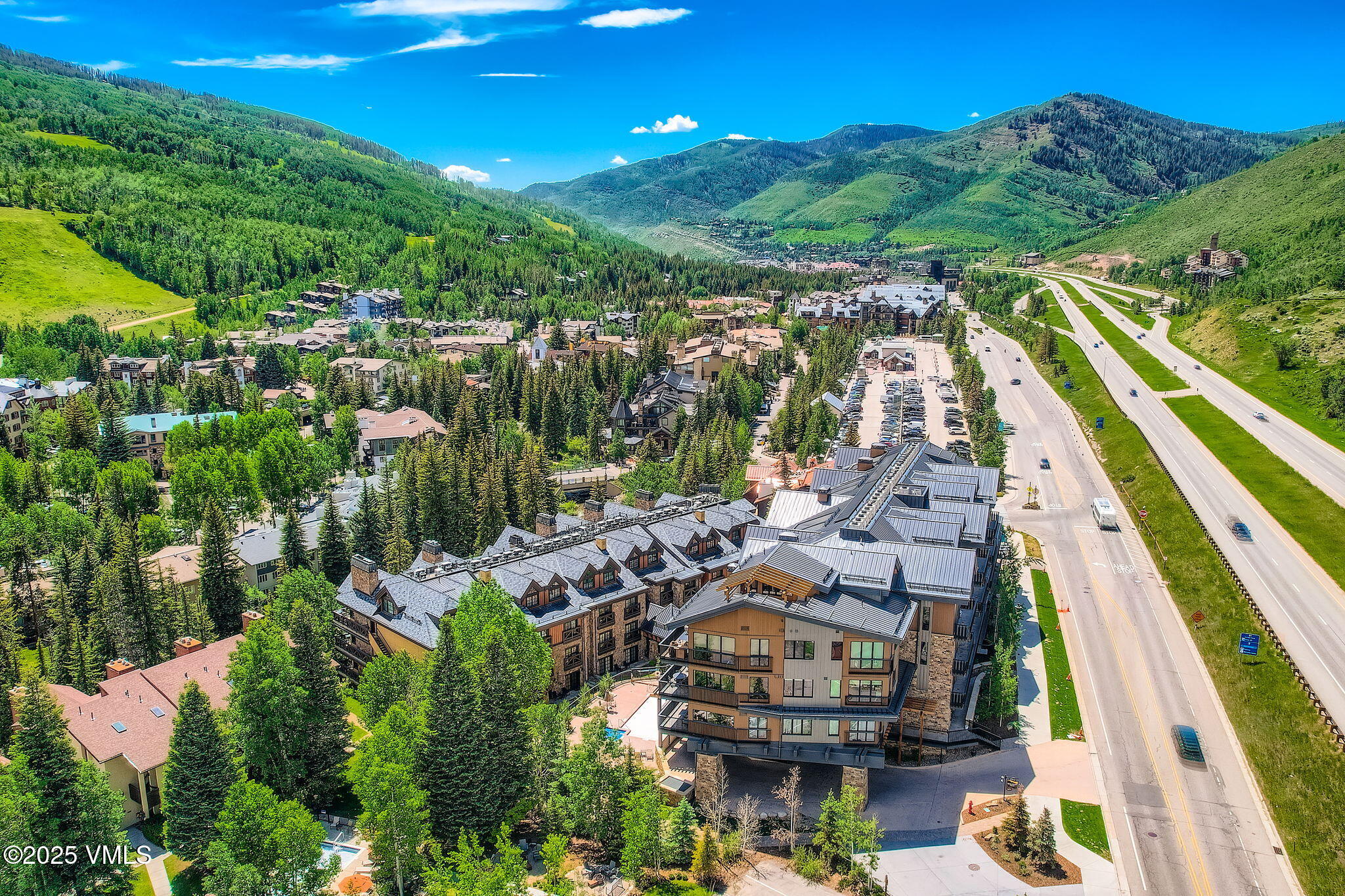 434 South Frontage Road East, Unit 403 Vail, CO 81657 - Photo 29 of 34 434 S Frontage Rd E Unit #403 - MLS Size