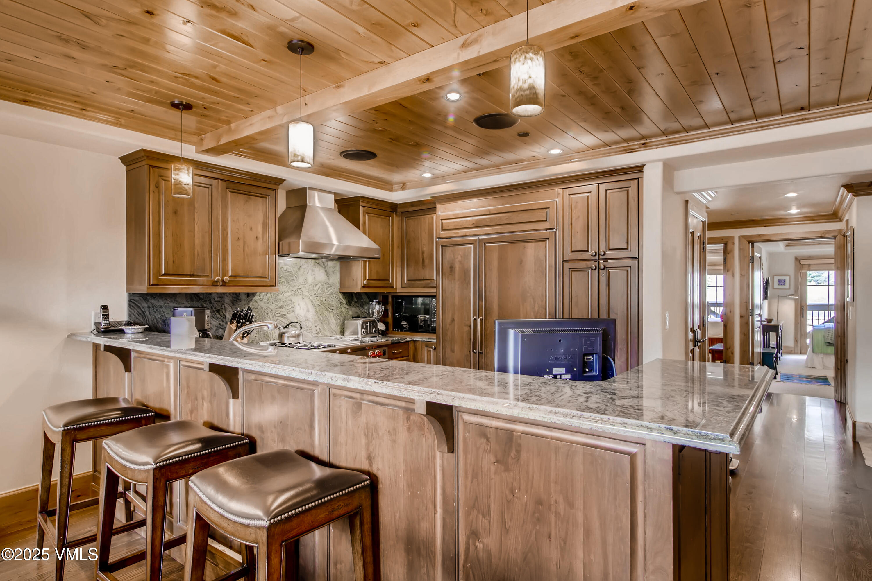 434 South Frontage Road East, Unit 403 Vail, CO 81657 - Photo 6 of 34 434 Frontage Road Apt 403 Vail-print-007