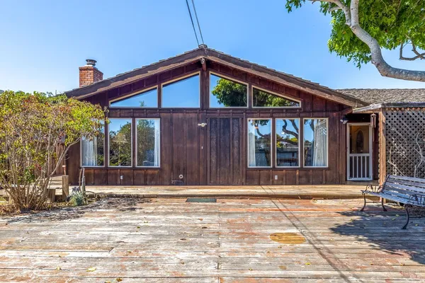 $558,500 | 215 South Sanderson Way, Fort Bragg, CA 95437
