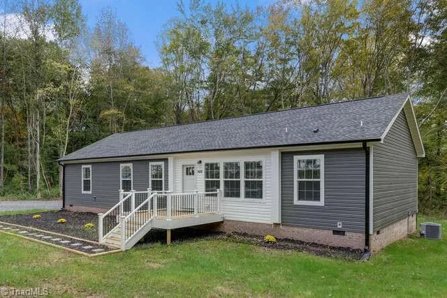 $300,000 | 1920 Ashby Street, Eden, NC 27288