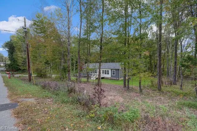 $300,000 | 1920 Ashby Street, Eden, NC 27288