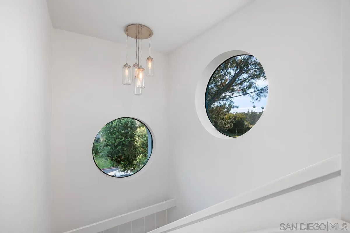 964 Intrepid Court Del Mar, CA 92014 - Photo 20 of 36