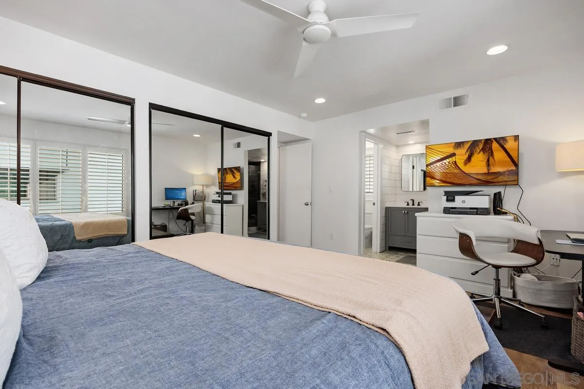 964 Intrepid Court Del Mar, CA 92014 - Photo 22 of 36