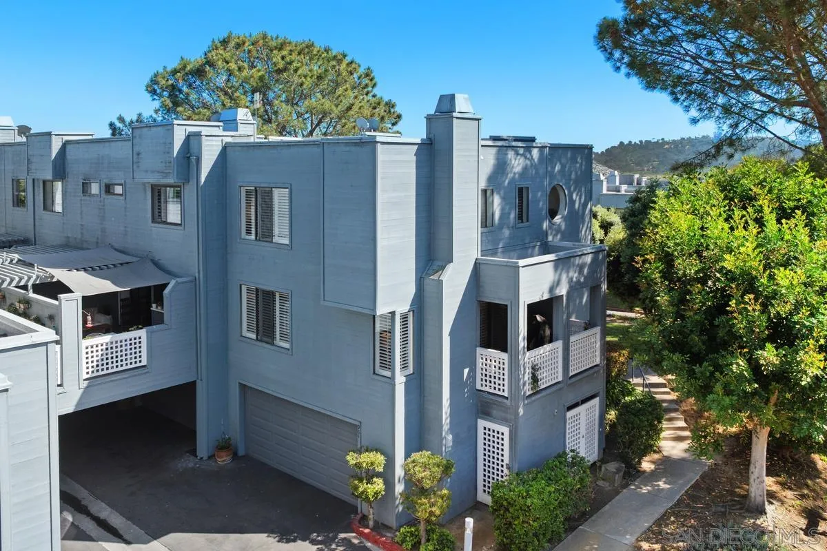 964 Intrepid Court Del Mar, CA 92014 - Photo 28 of 36