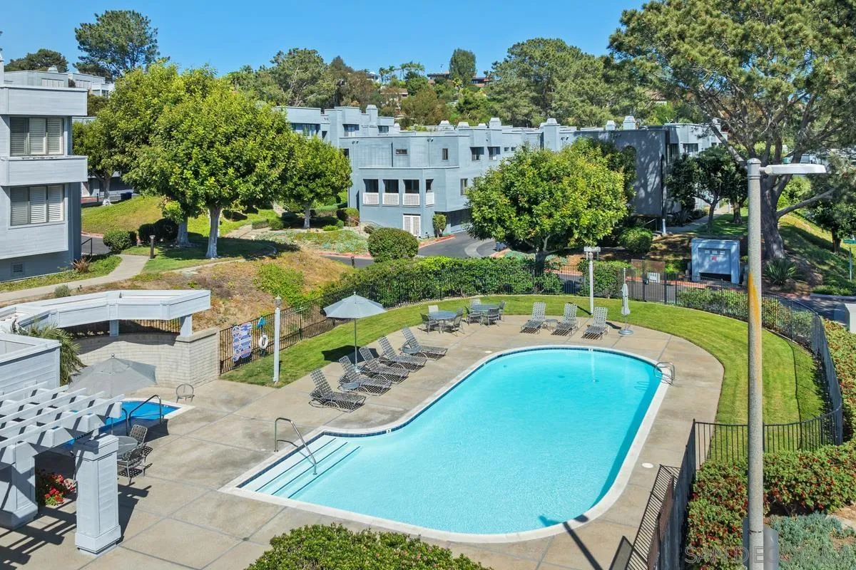 964 Intrepid Court Del Mar, CA 92014 - Photo 30 of 36