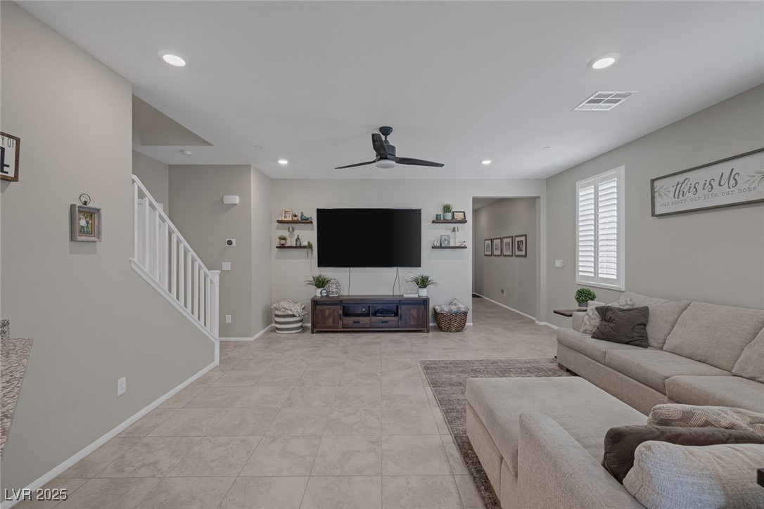 2827 Turnstone Ridge Street Henderson, NV 89044 - Photo 5 of 44 Gallery Image 5