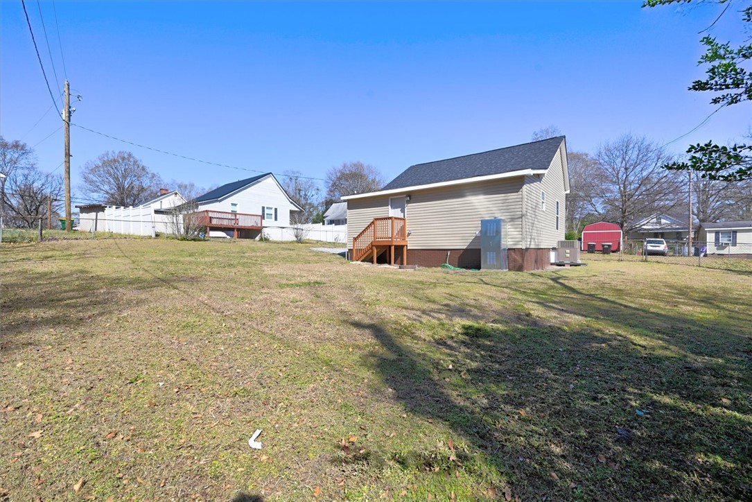 21 Mc Gee Street Belton, SC 29627 - Photo 28 of 31