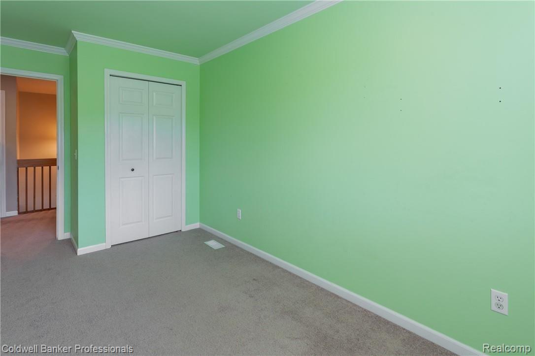 1703 Burnet Road Commerce Township, MI 48382 - Photo 15 of 28 IMG_1974.jpg