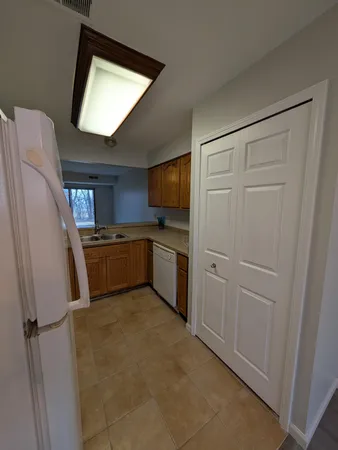 $1,500 | 41034 Rose Lane, Clinton Township, MI 48036