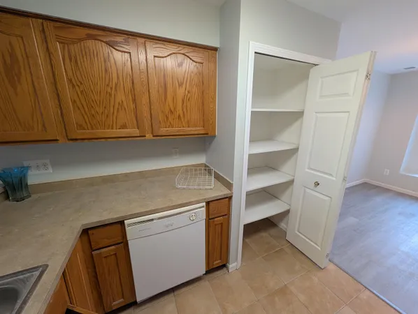 $1,500 | 41034 Rose Lane, Clinton Township, MI 48036