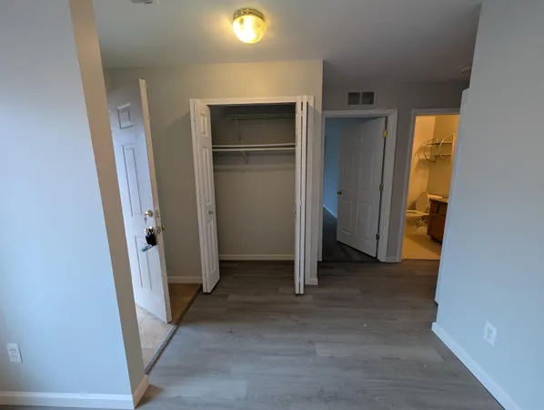 $1,500 | 41034 Rose Lane, Clinton Township, MI 48036