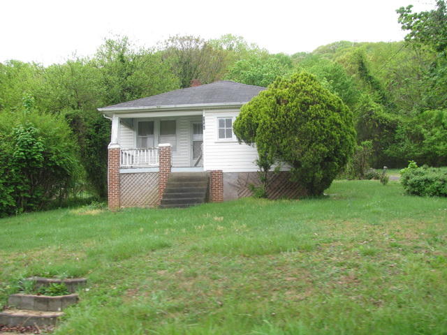 3641 Yellow Mountain Road Southeast Roanoke, VA 24014 - Photo 1 of 21 a view of a house with a yard