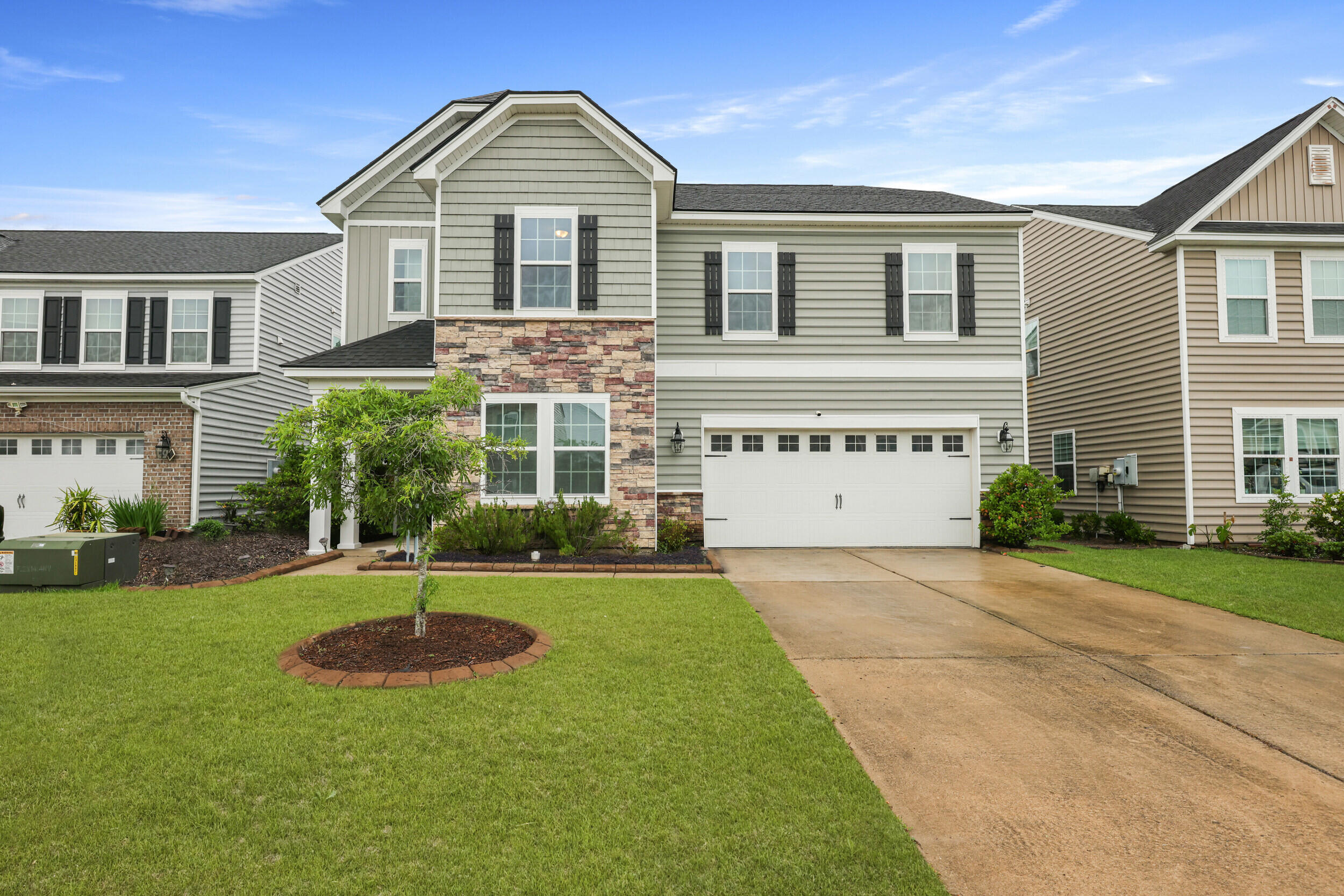 700 Silver Moss Drive Moncks Corner, SC 29461 - Photo 3 of 49 1-3