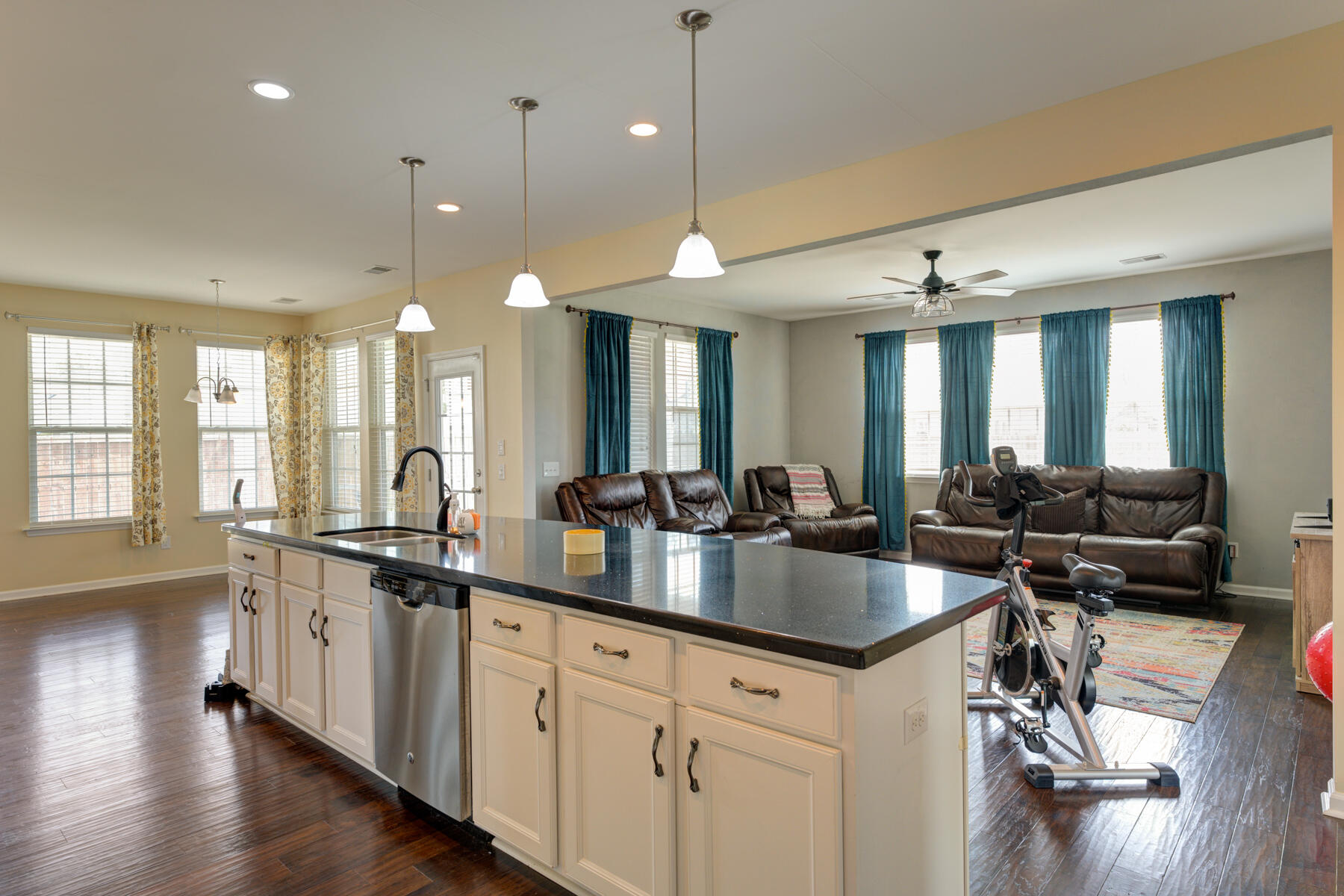2118 Pimlico Drive Ridgeville, SC 29472 - Photo 13 of 43 2118 Pimlico Dr, Ridgeville SC (14)