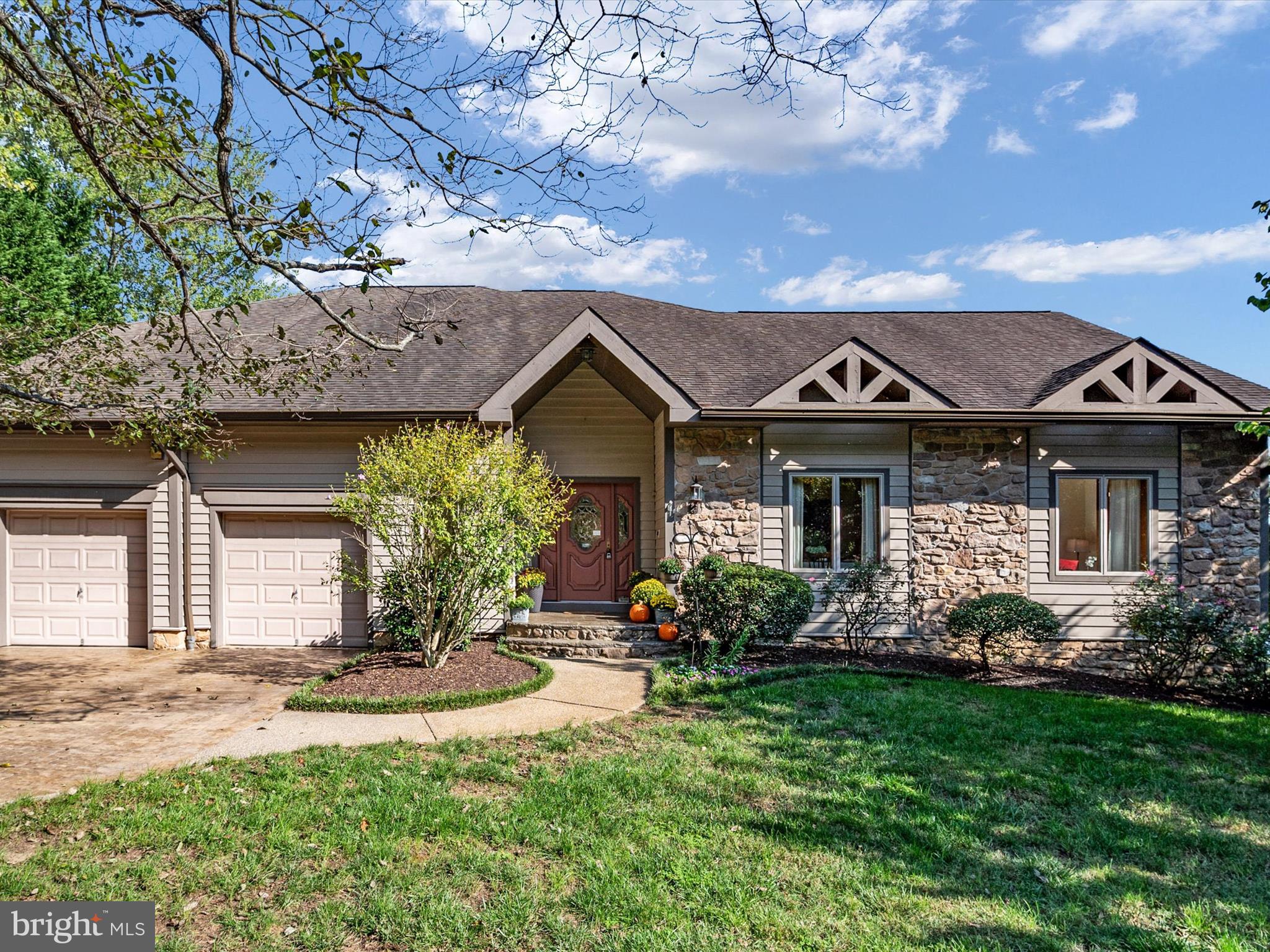 435 Ferry Point Road Annapolis, MD 21403 - Photo 3 of 77