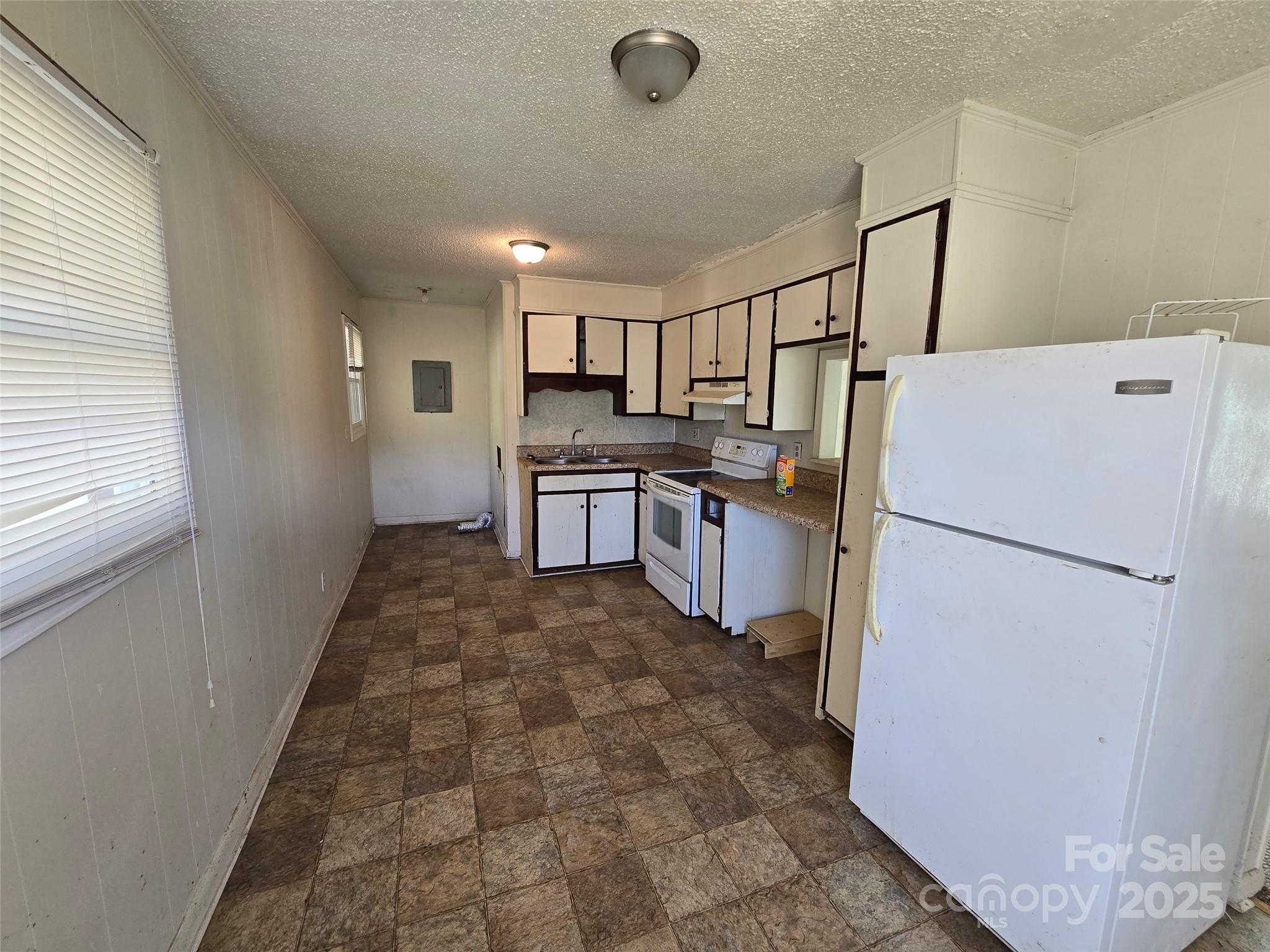 313 Butler Street Biscoe, NC 27209 - Photo 5 of 17 Gallery Image 5
