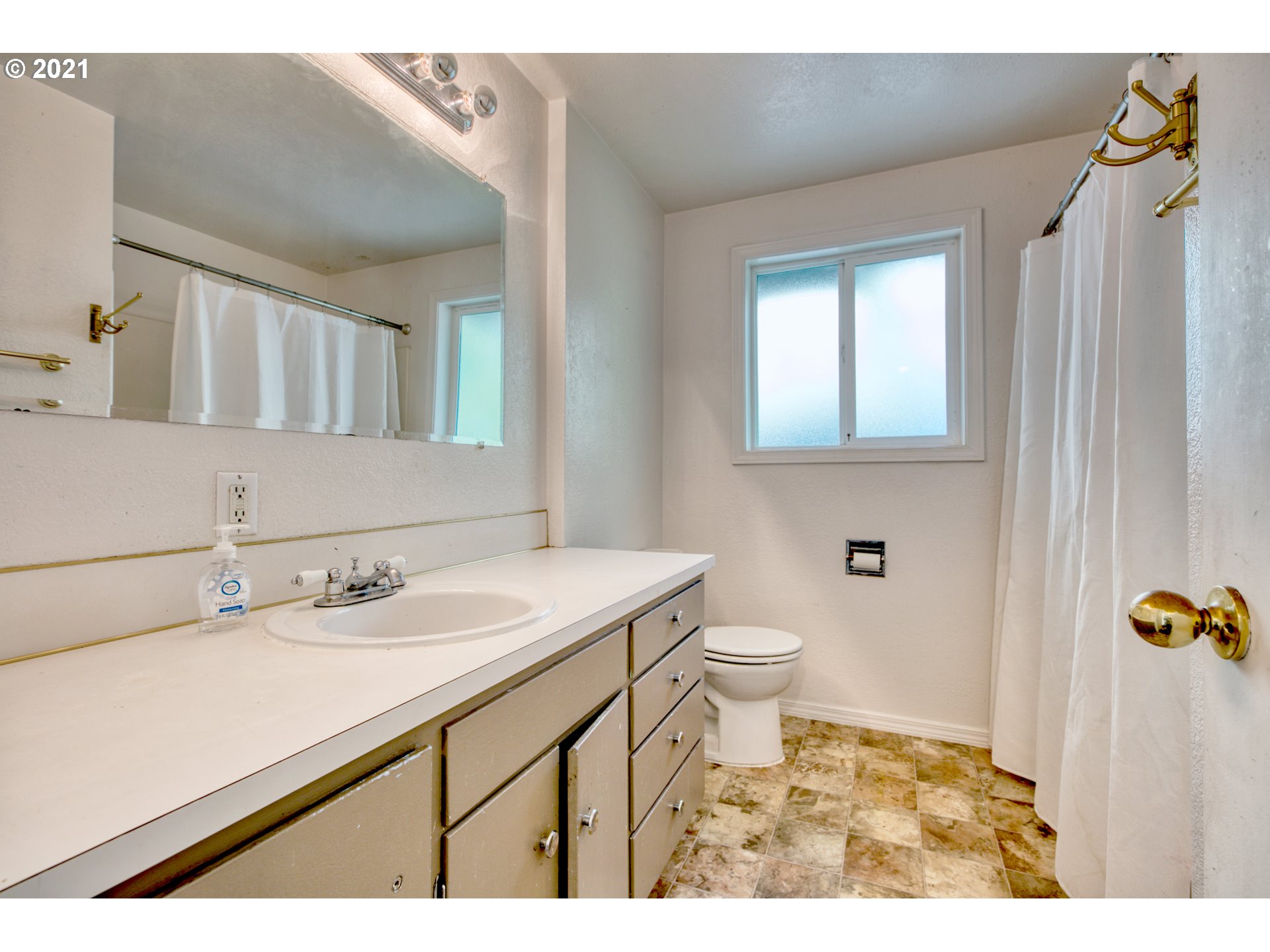 1370 1st Street Springfield, OR 97477 - Photo 16 of 28