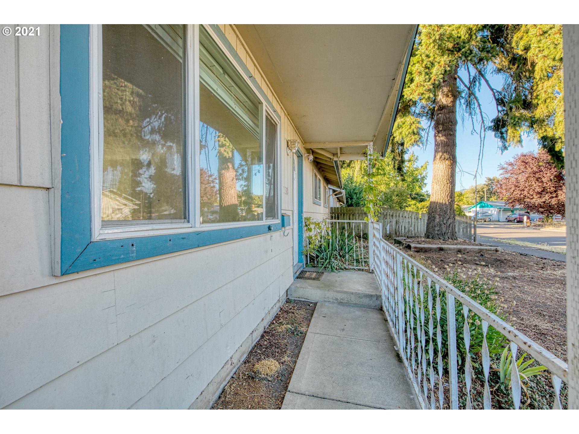 1370 1st Street Springfield, OR 97477 - Photo 5 of 28