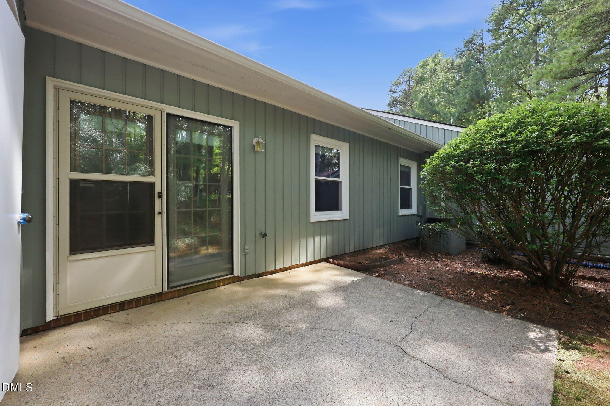 8015 Brown Bark Place Raleigh, NC 27615 - Photo 18 of 26 IMG_1109