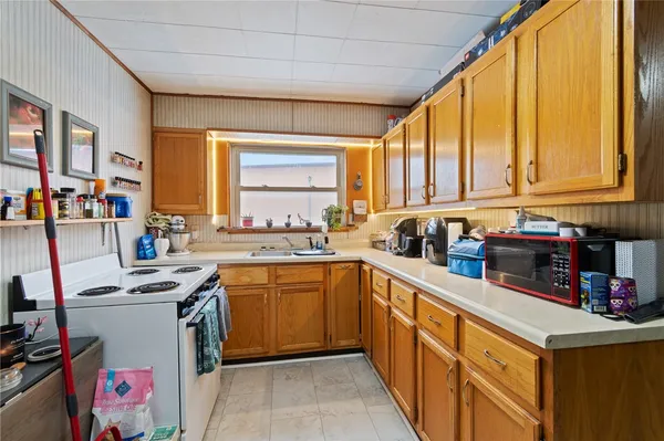 $199,900 | 5022 North Main Street, Rose, NY 14516