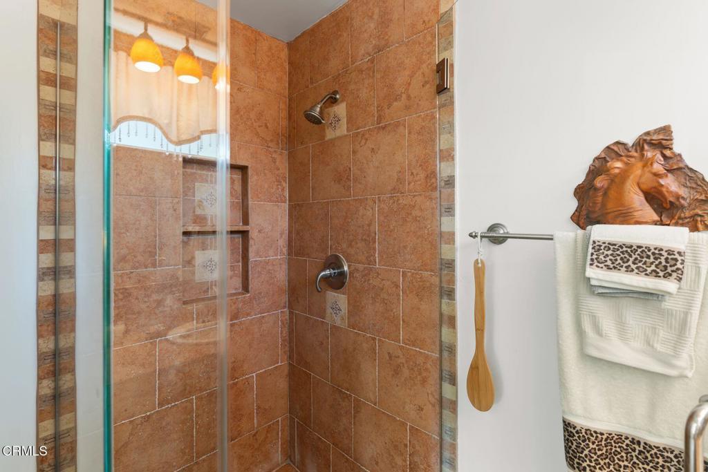 3907 United Road Agoura Hills, CA 91301 - Photo 17 of 34 a bathroom with a shower