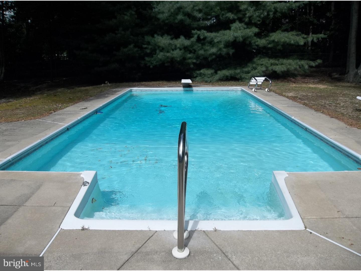 2151 Cooper Road Atco, NJ 08004 - Photo 20 of 25 Pool