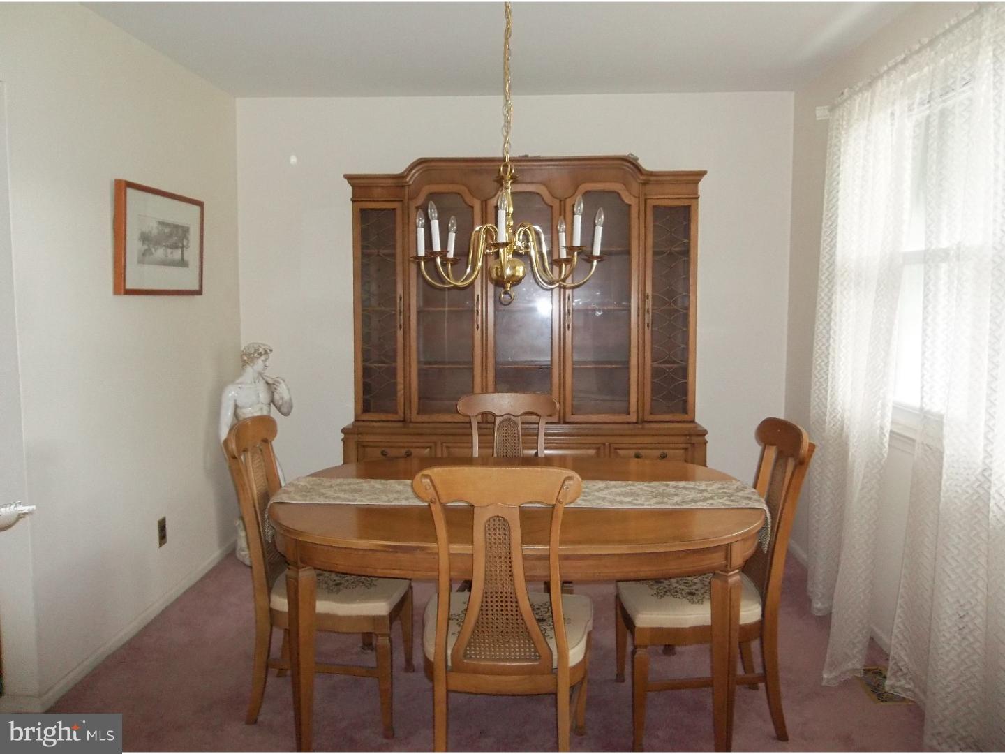 2151 Cooper Road Atco, NJ 08004 - Photo 6 of 25 Dining Room