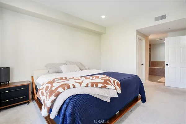 $810,000 | 2243 Martin, Unit 217, Irvine, CA 92612