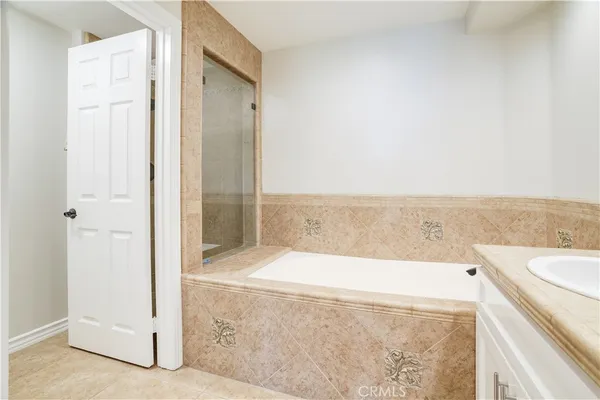 $810,000 | 2243 Martin, Unit 217, Irvine, CA 92612