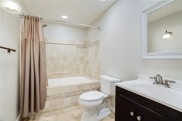 $810,000 | 2243 Martin, Unit 217, Irvine, CA 92612