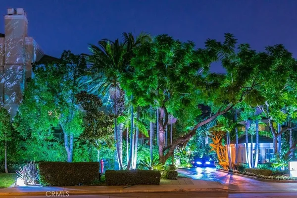 $810,000 | 2243 Martin, Unit 217, Irvine, CA 92612